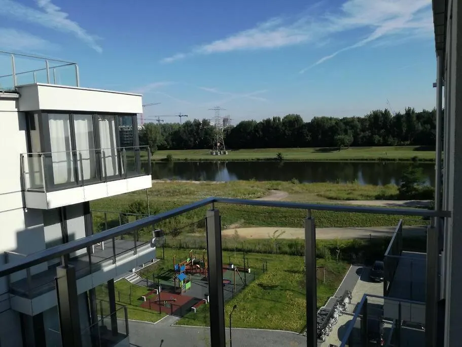 White And Bright With Riverside View And Parking Apartment Krakow